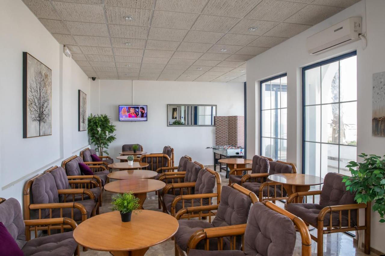 Sea Breeze Hotel Masztihári Kültér fotó