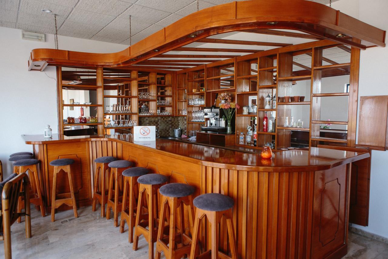 Sea Breeze Hotel Masztihári Kültér fotó