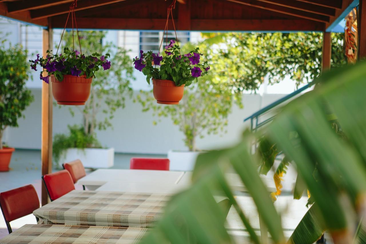 Sea Breeze Hotel Masztihári Kültér fotó
